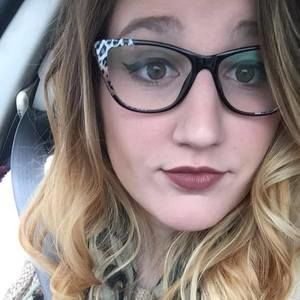 Meet your Posher, Desiree